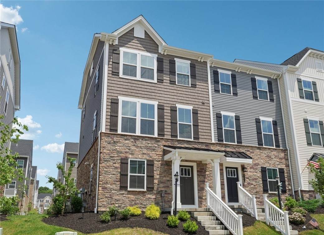 489 Nolan Cir - Photo 1
