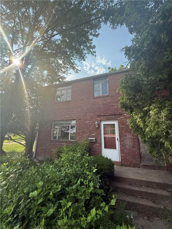 2701 Lincoln Ave - Photo 1
