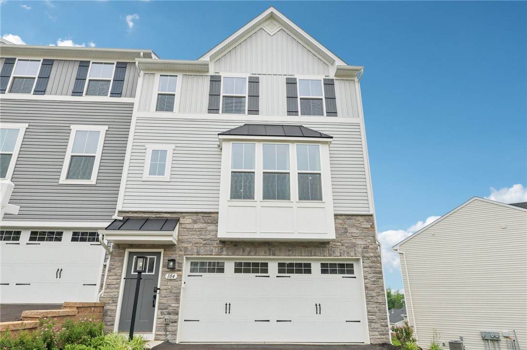 104 Filmore Dr - Photo 1