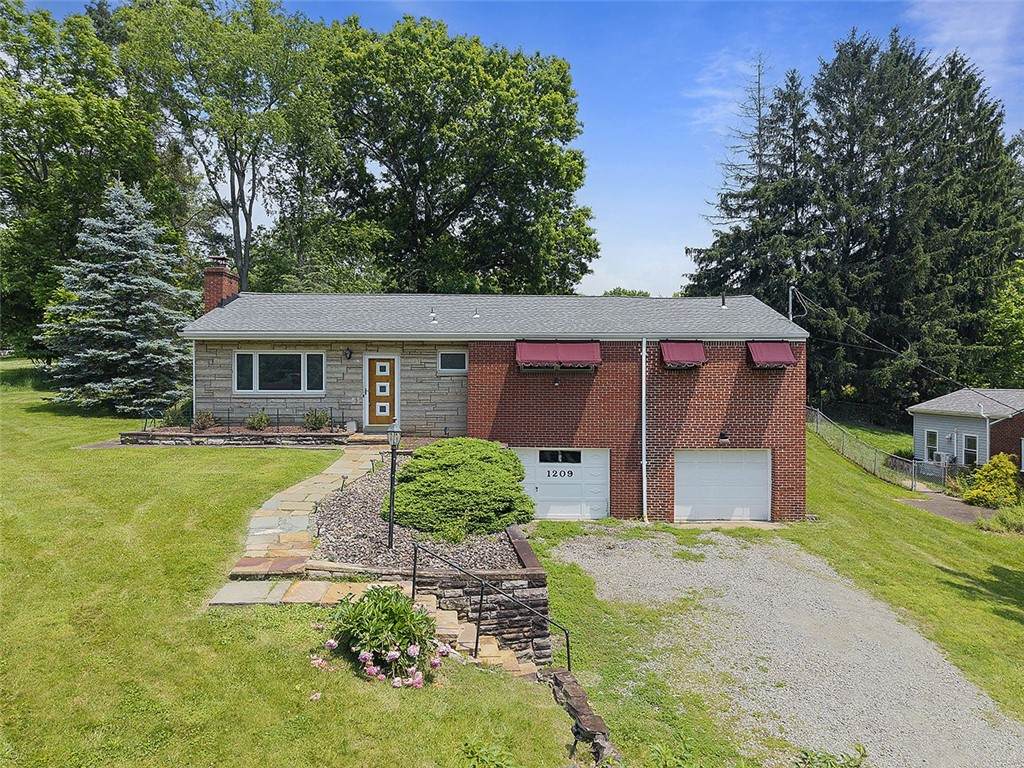 1209 Phillippi Ave - Photo 1