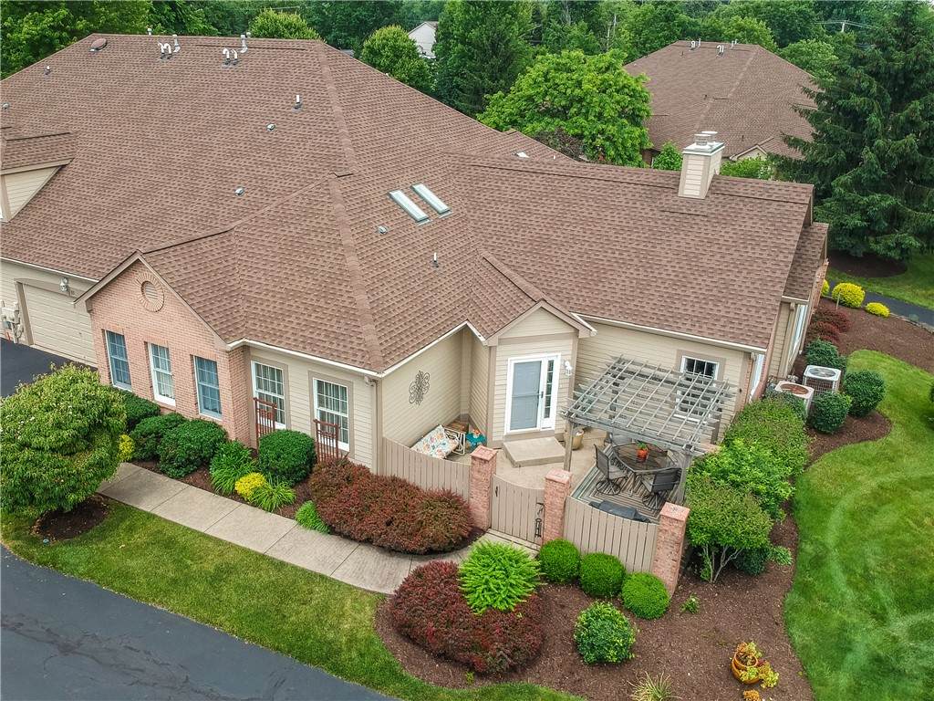 135 Linden Court - Photo 1