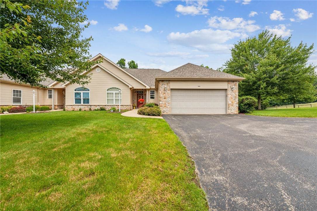6092 Triple Crown Cir - Photo 1