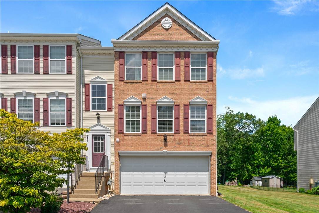 926 Talon Ct - Photo 1