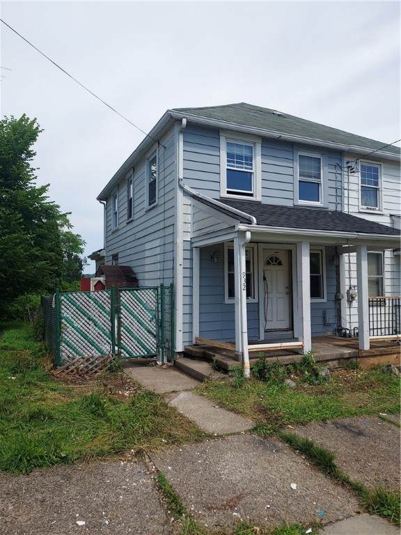 932 Vankirk St - Photo 1