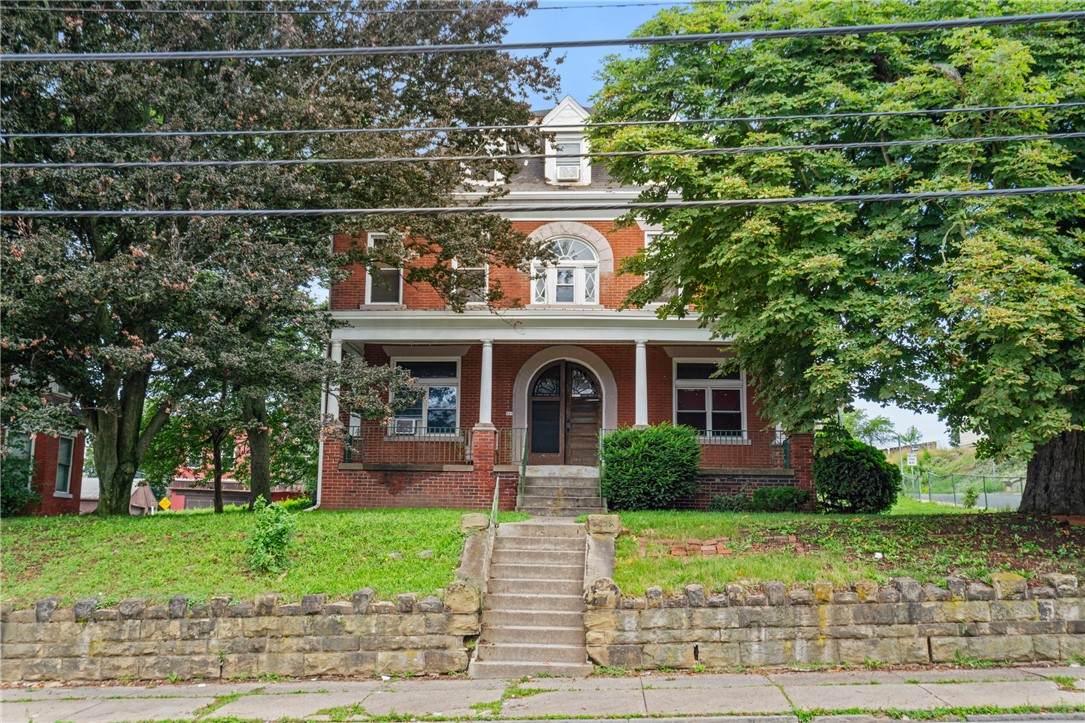 718 Brownsville Rd - Photo 1
