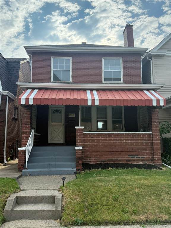 832 Maplewood Ave - Photo 1