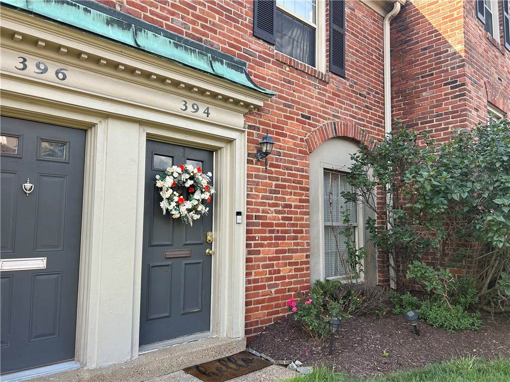 394 Newburn Dr - Photo 1