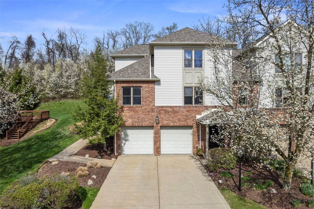 121 Fairway Landings Dr - Photo 1