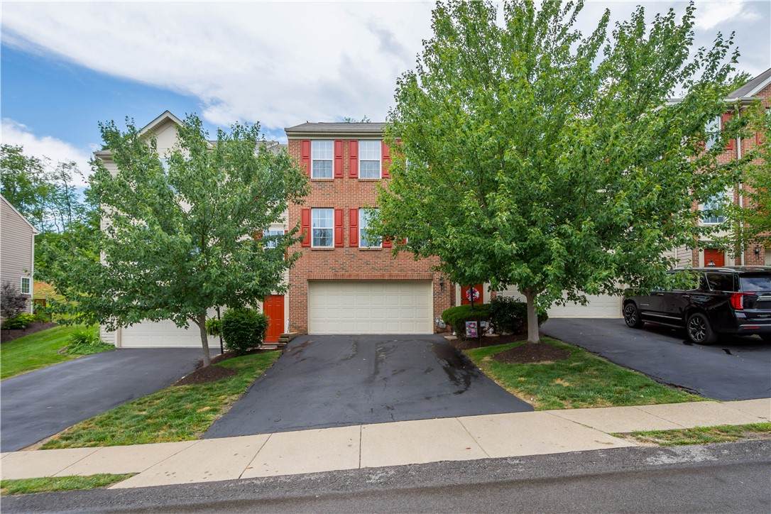 113 Bellefield Ct - Photo 1
