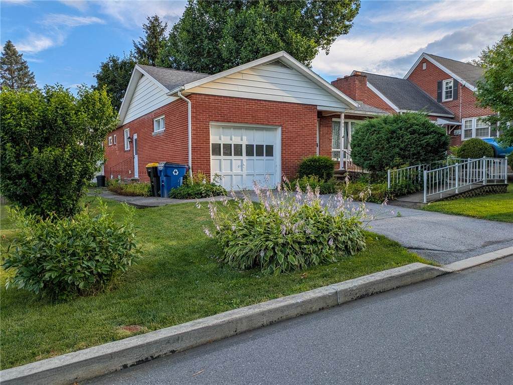308 Highland Avenue - Photo 1