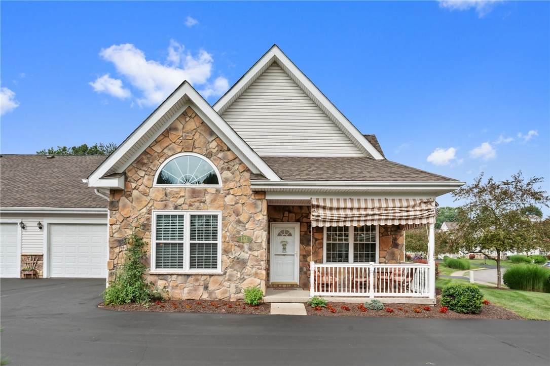 133 Canter Ln - Photo 1