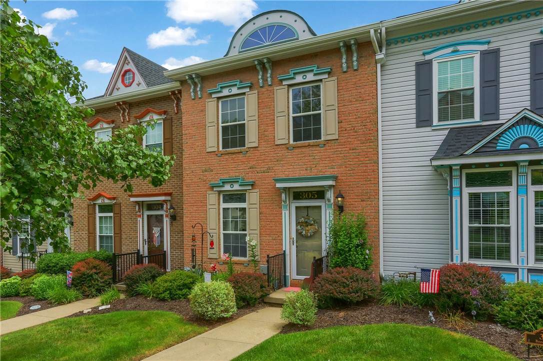305 Beech Street - Photo 1