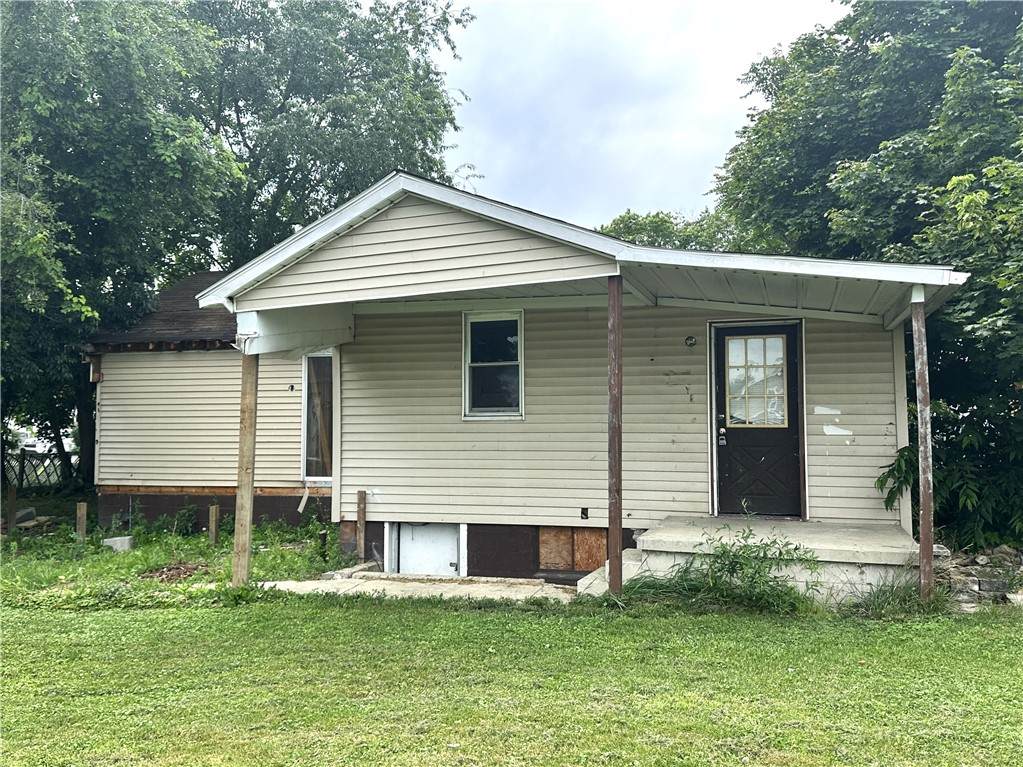 8 1/2 Apple Street - Photo 1