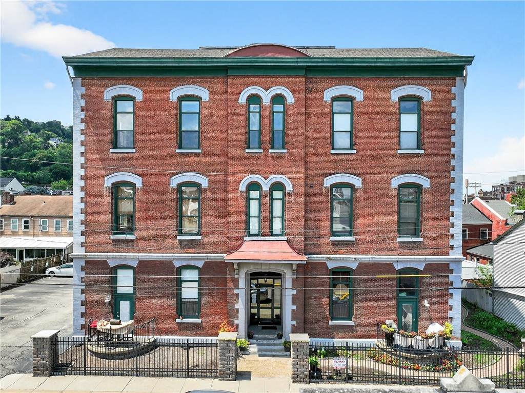 120 15th St - Photo 1