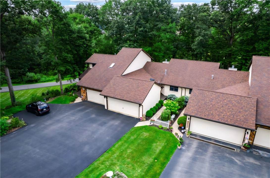 124 Oak Drive - Photo 1