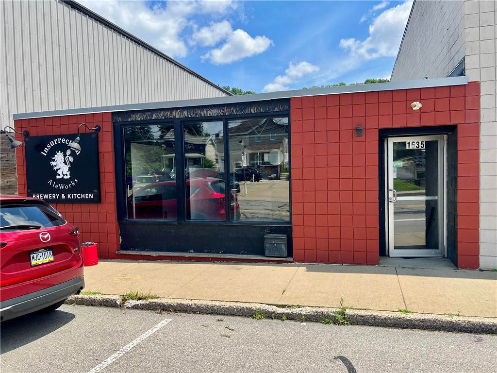 1635 Railroad - Photo 1