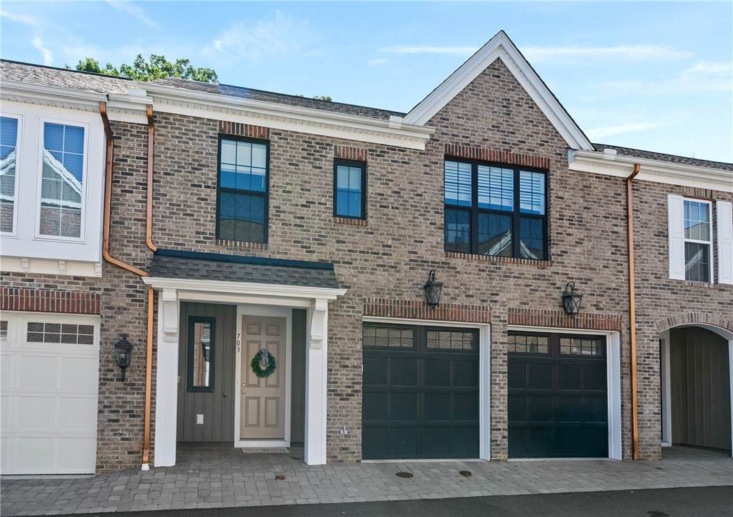 703 England Rd - Photo 1