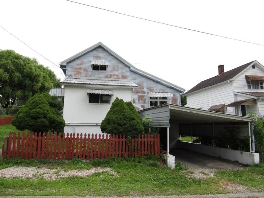 62 Dalzell Ave - Photo 1