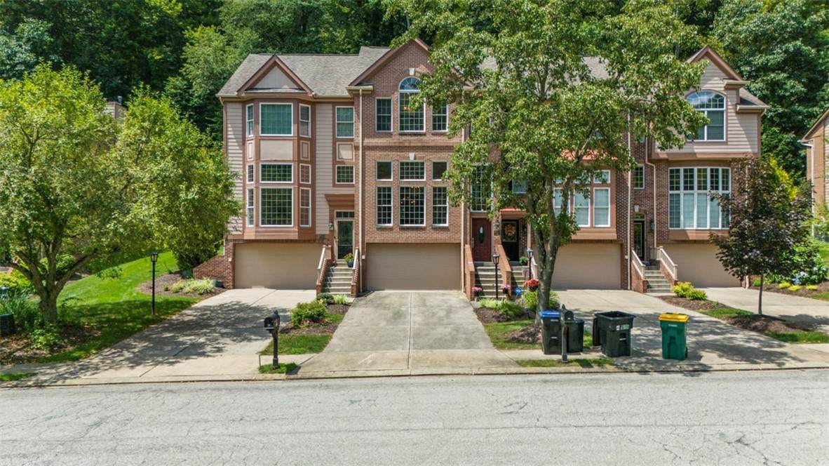 2117 Huntington Ct S - Photo 1
