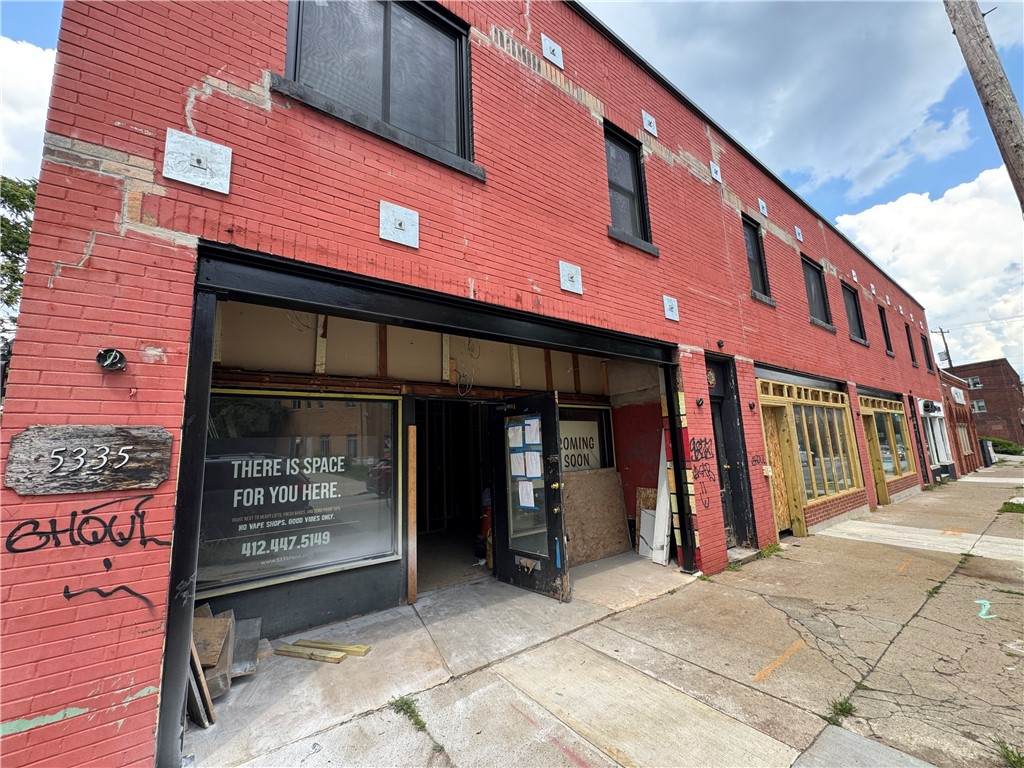 5335 Penn Ave - Photo 1