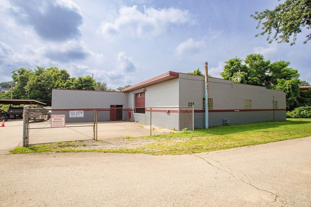 121 Railroad Street - Photo 1