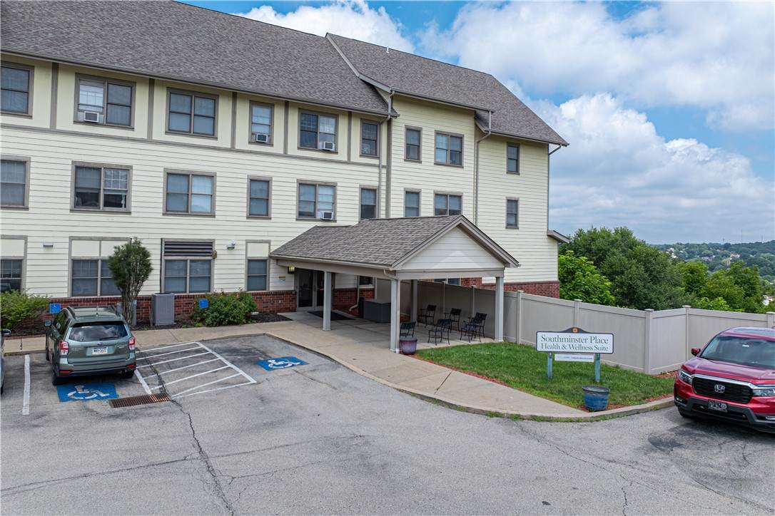 880 Main St - Photo 1