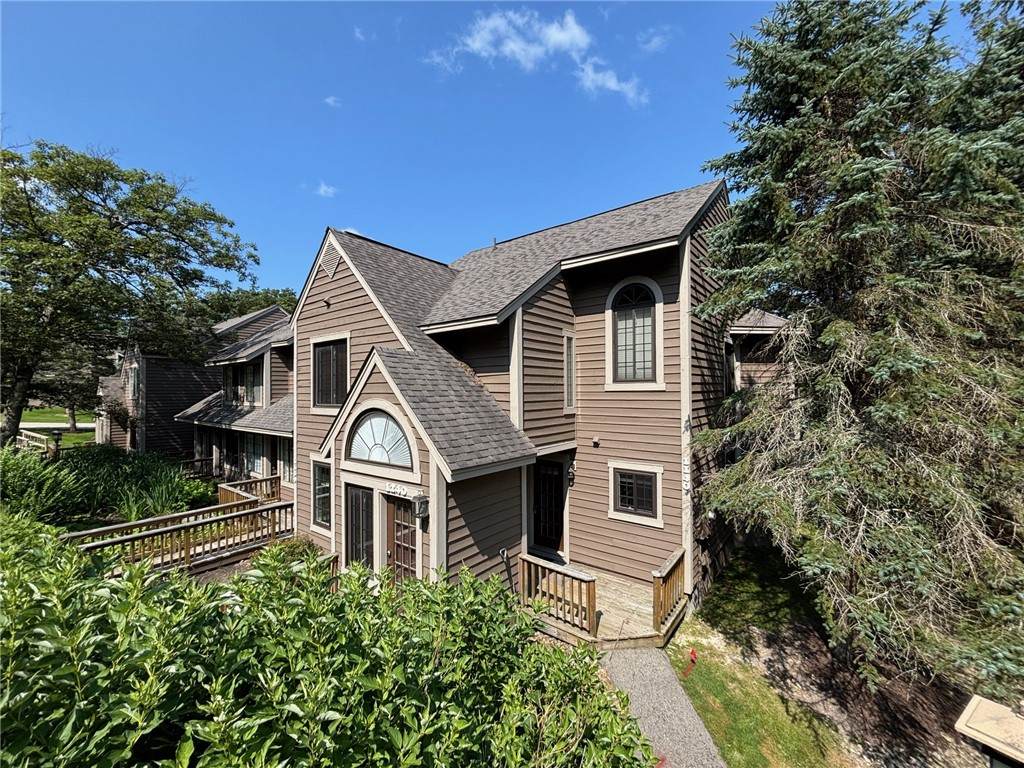 1140 Tanyard Lane - Photo 1