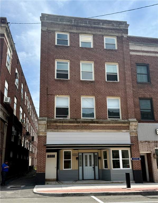 116/118 Center Ave - Photo 1