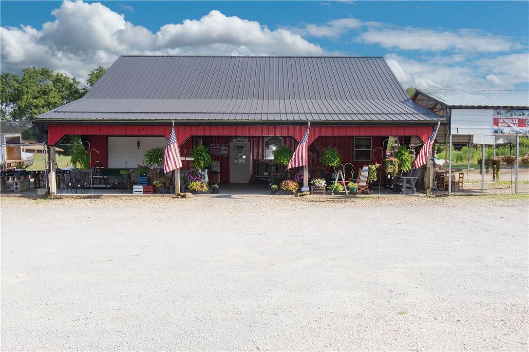 911 New Castle Rd - Photo 1