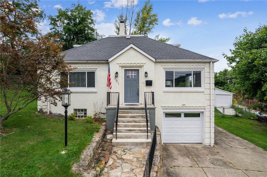 301 Lewis Ave - Photo 1