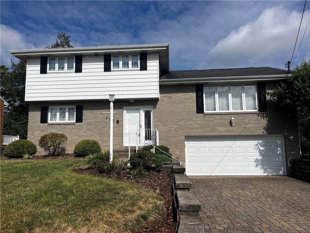 312 Beckman Drive - Photo 1