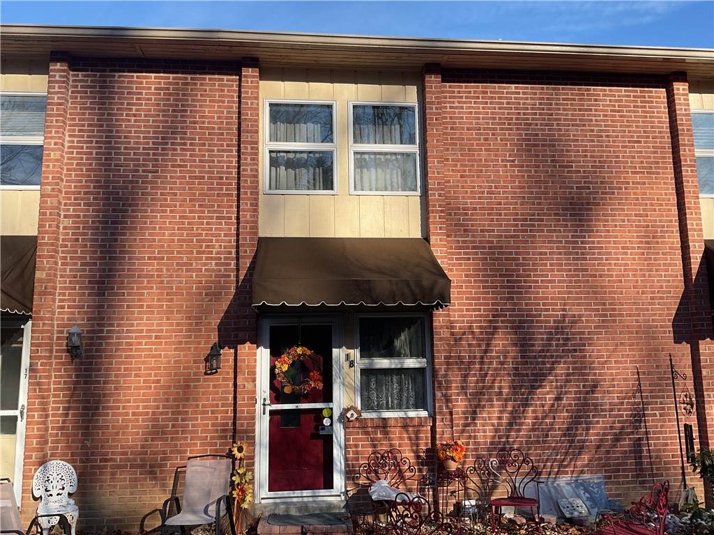 211 Oakview Dr - Photo 1