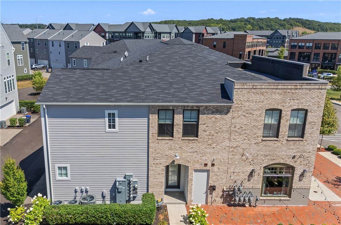 303 Tillary Lane - Photo 1