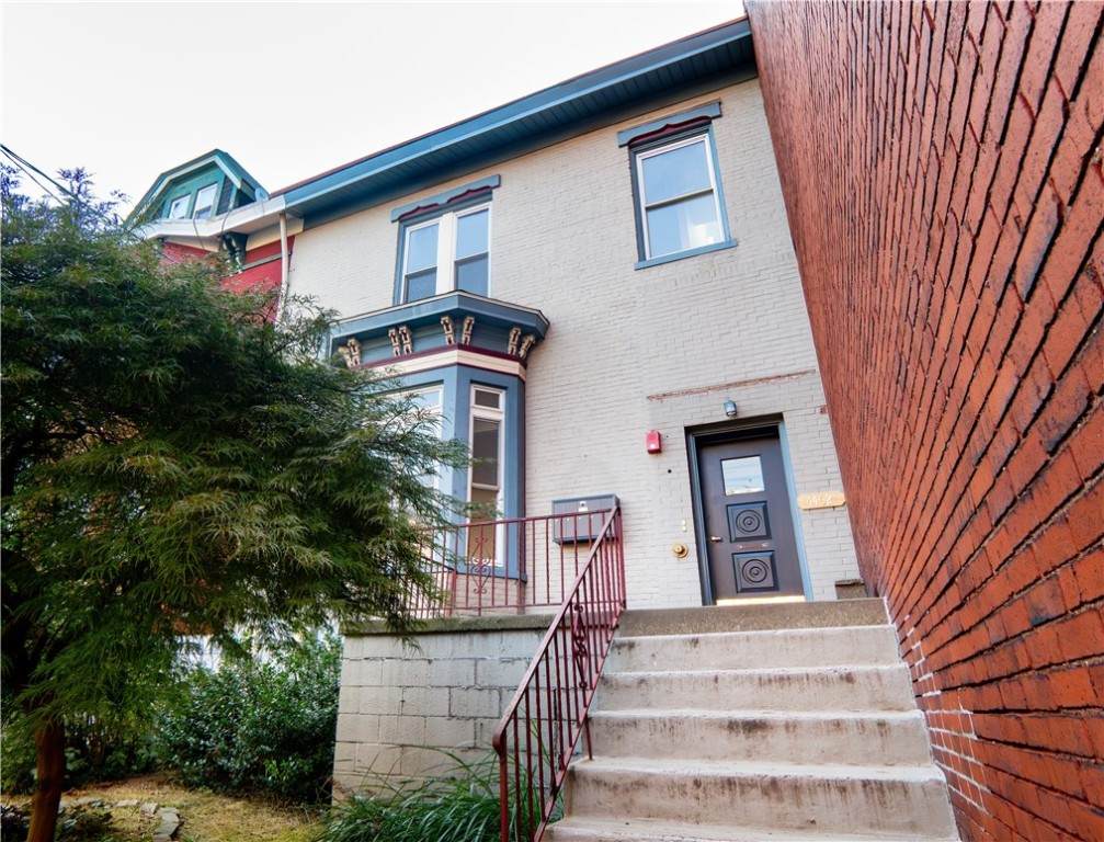 4402 Butler St - Photo 1