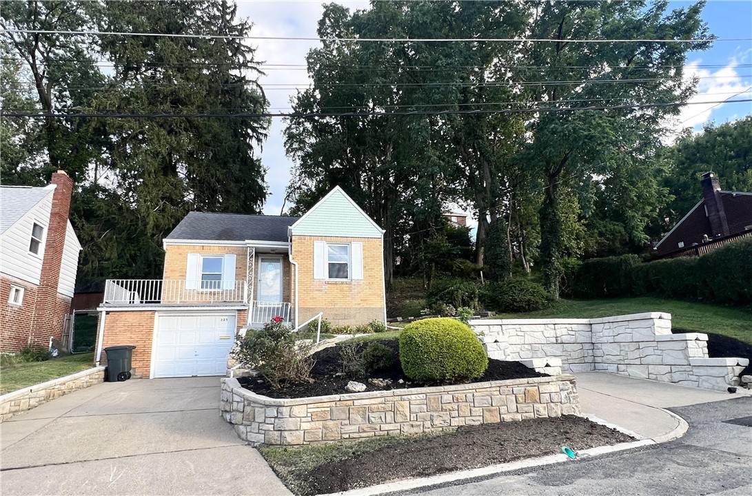 325 Outlook St - Photo 1