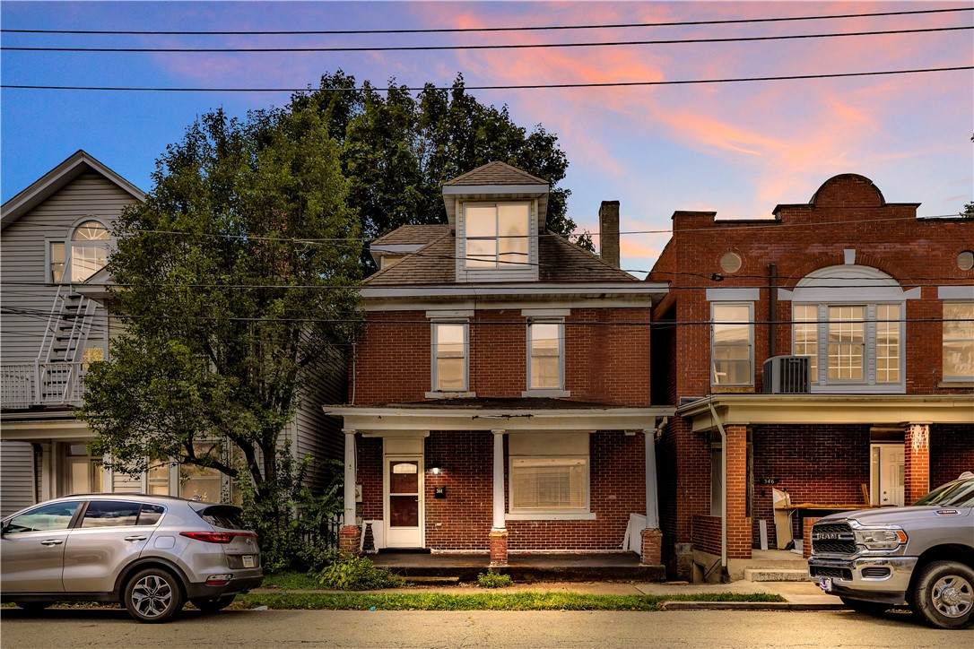 344 Pennsylvania Ave - Photo 1