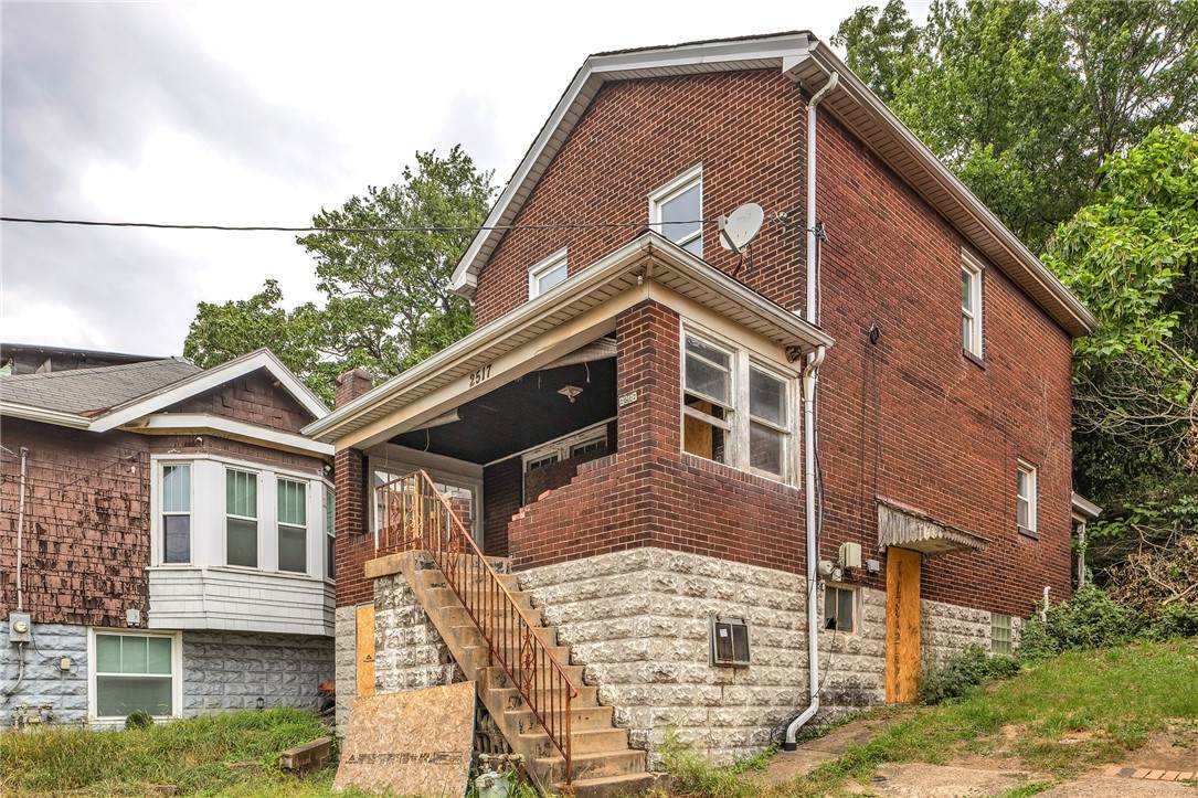 2517 Braddock Ave - Photo 1