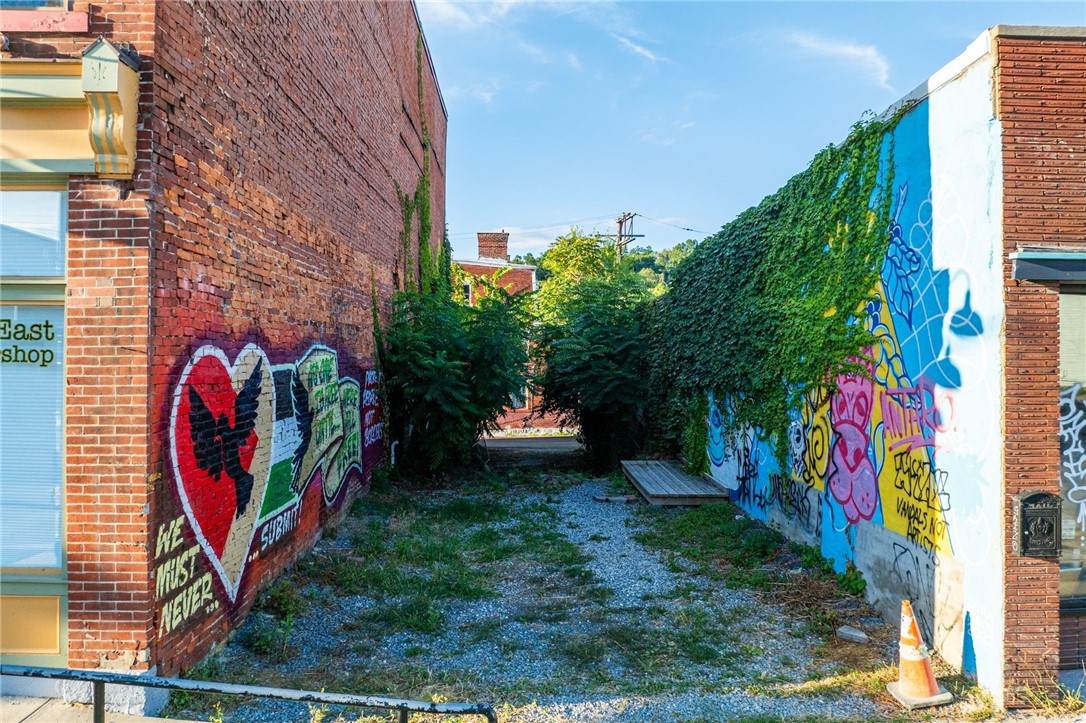 4903 Penn Ave - Photo 1