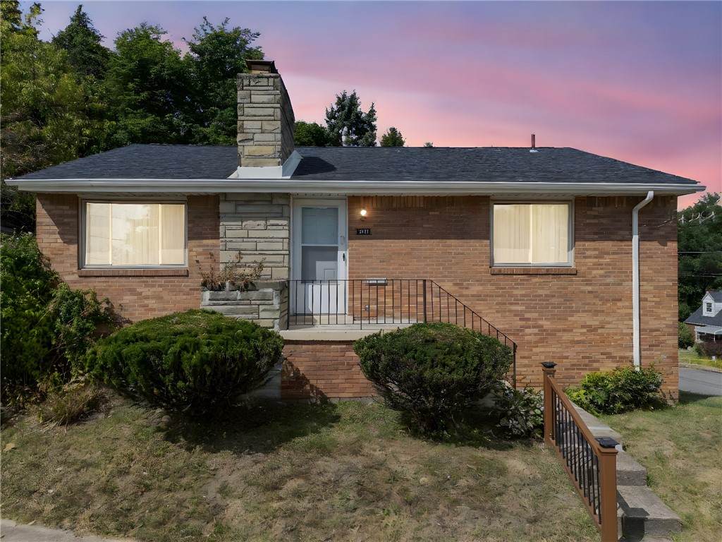 7321 Everton - Photo 1