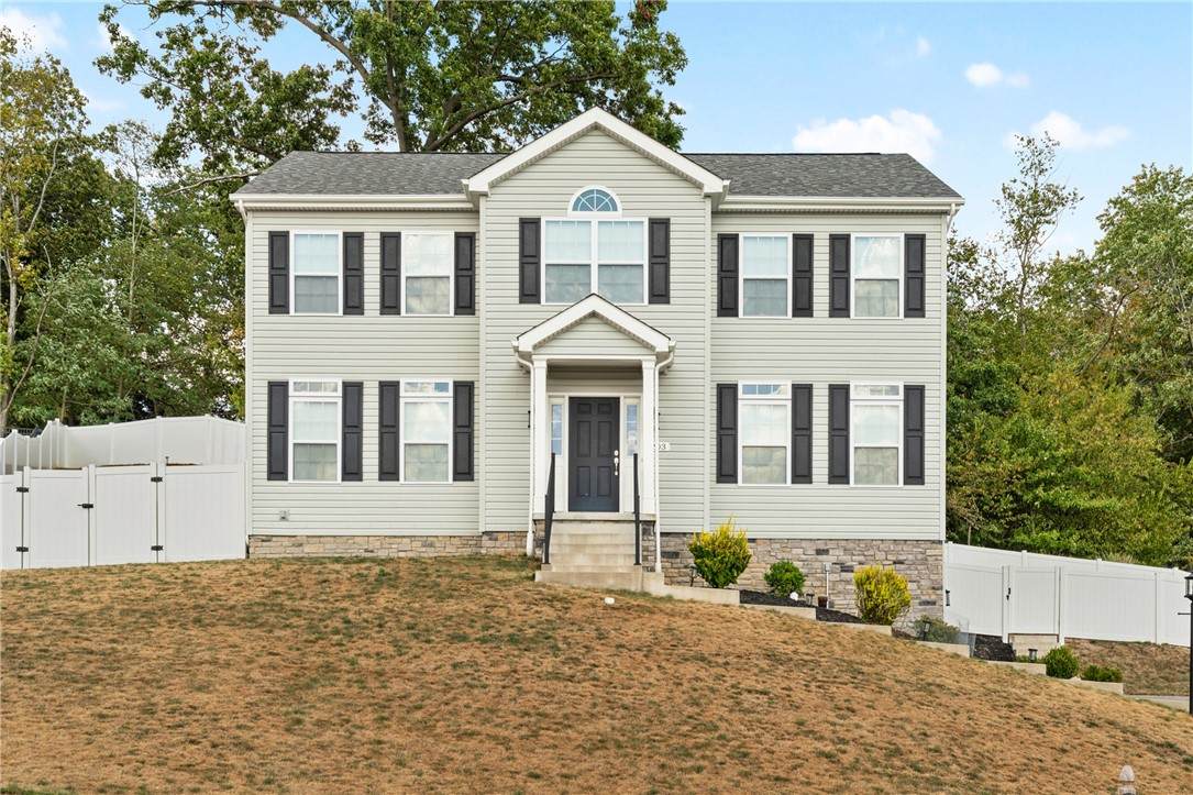 203 Southview Rd - Photo 1