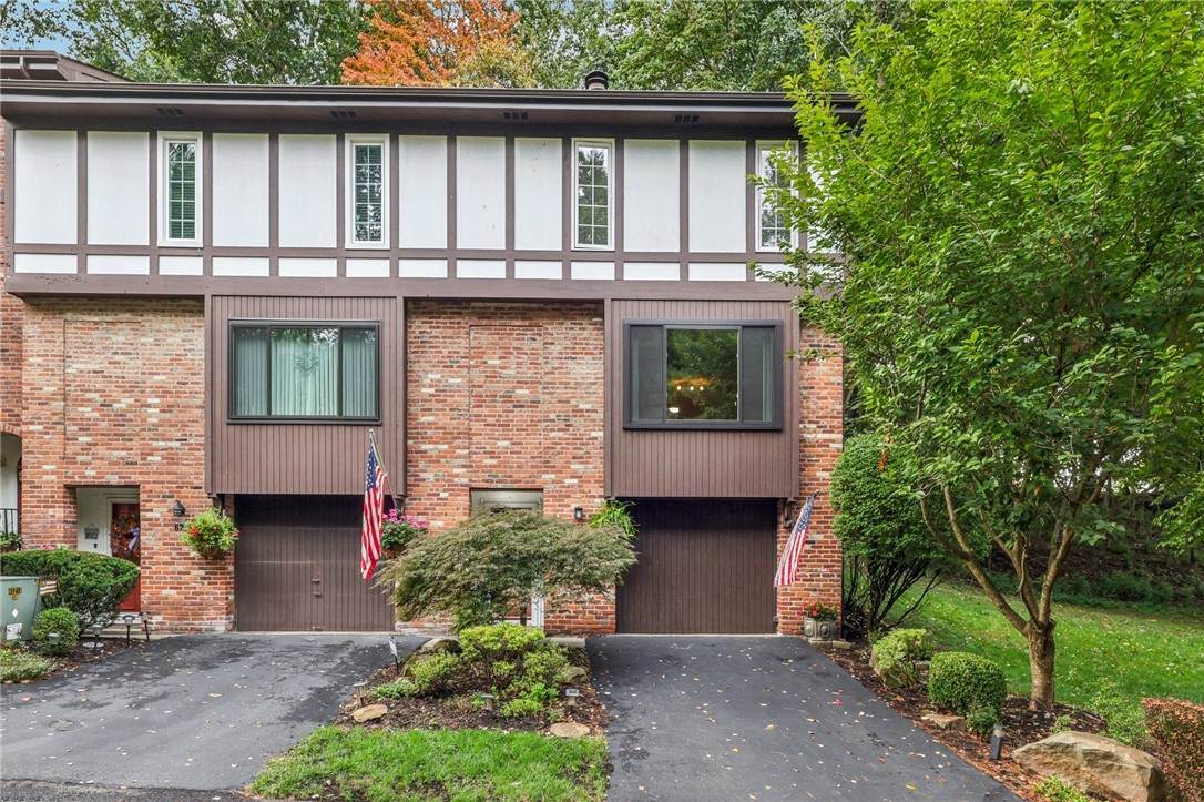 631 Maplewood Court - Photo 1