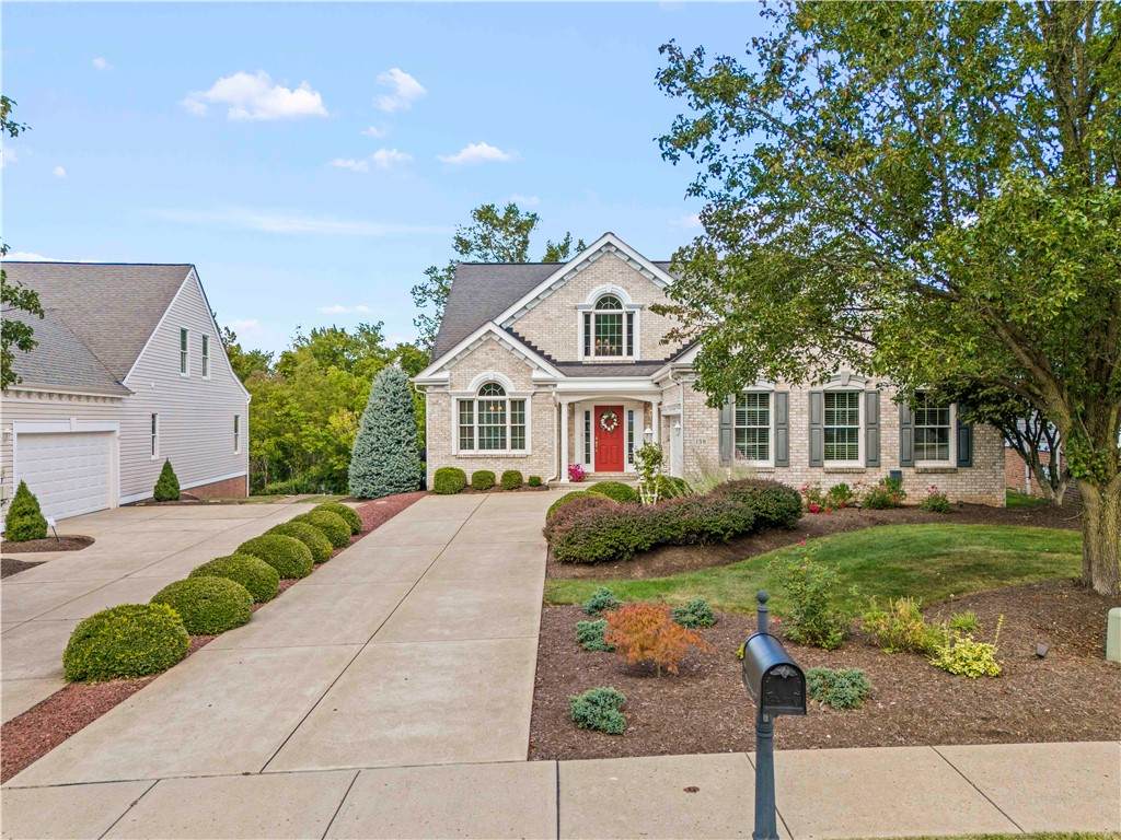 138 Driftwood Drive - Photo 1