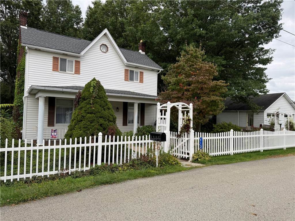 913 First Avenue - Photo 1