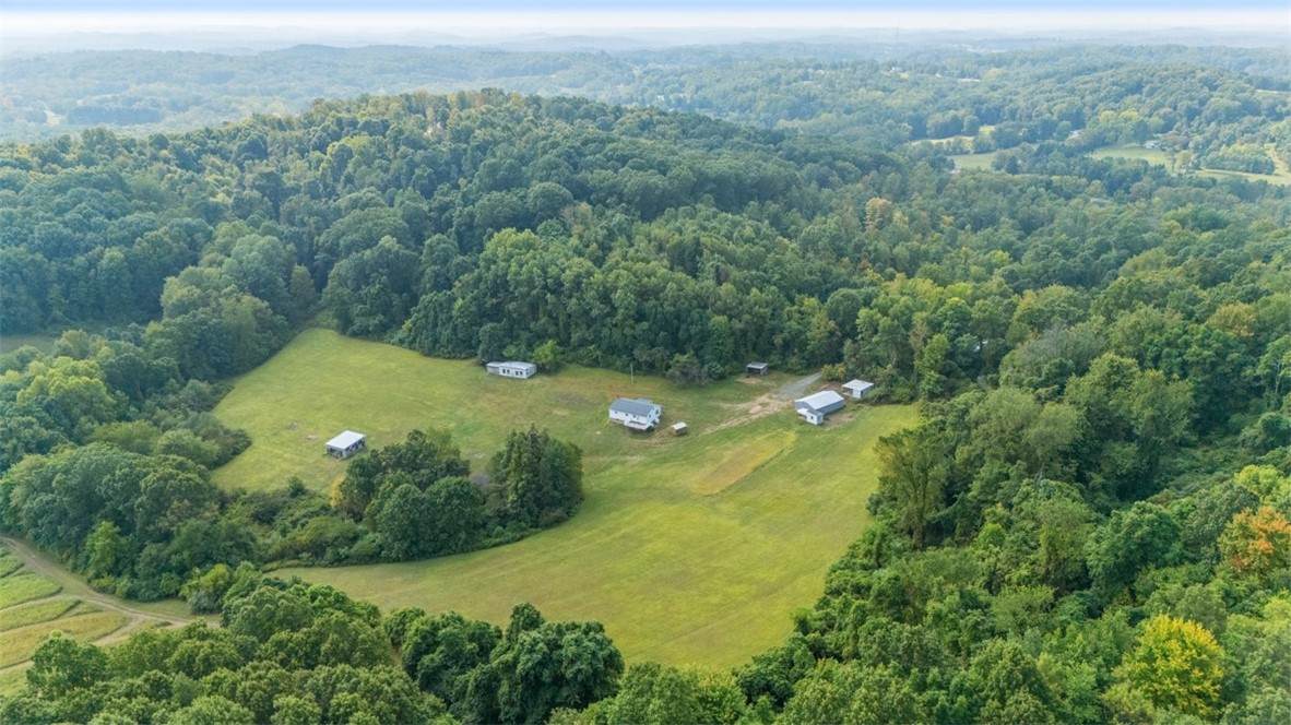 120 Linda Lane - Photo 1