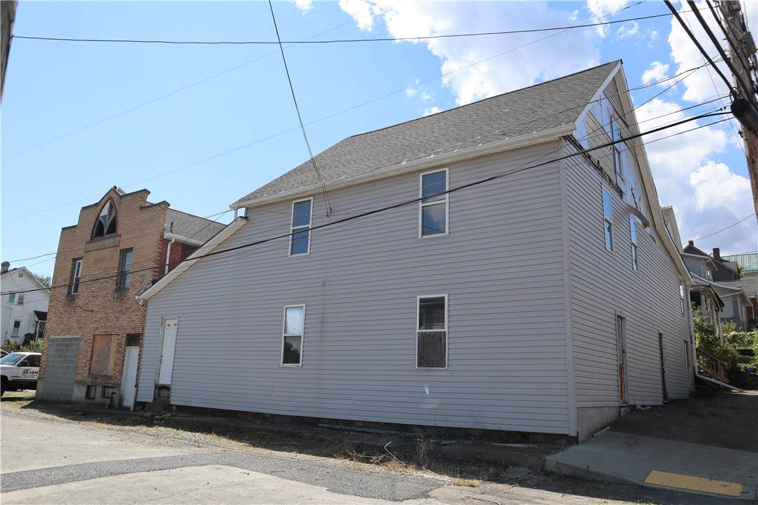 114 Church Ave - Photo 1