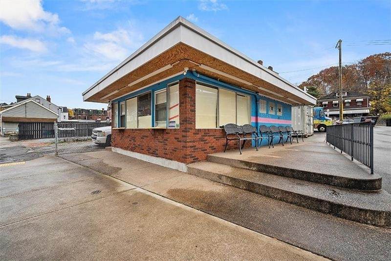 624 North Ave - Photo 1