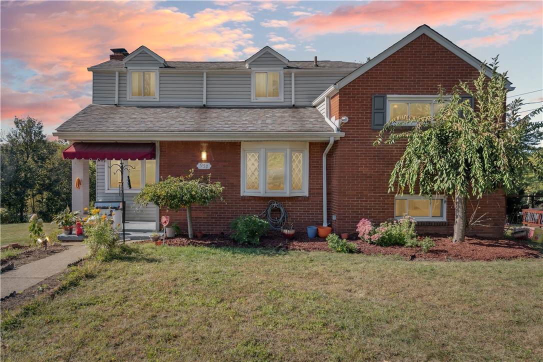 952 Fredericka Dr - Photo 1