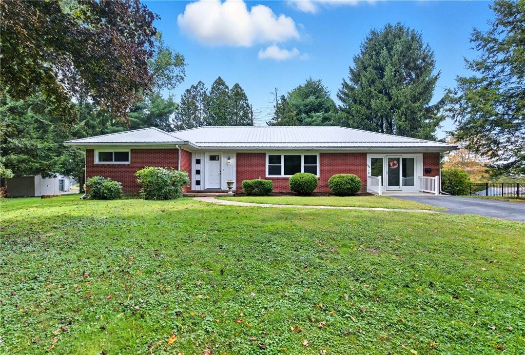 600 Rockland Ave - Photo 1