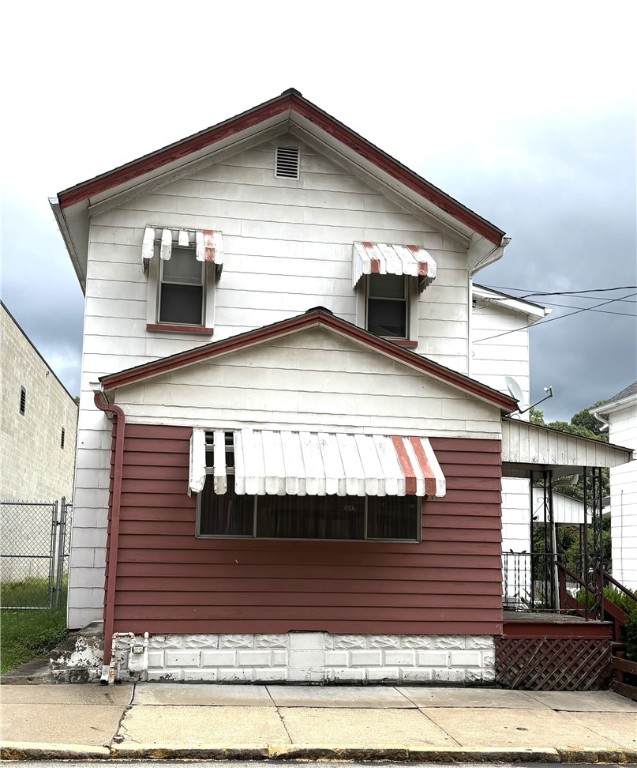 324 Main St - Photo 1