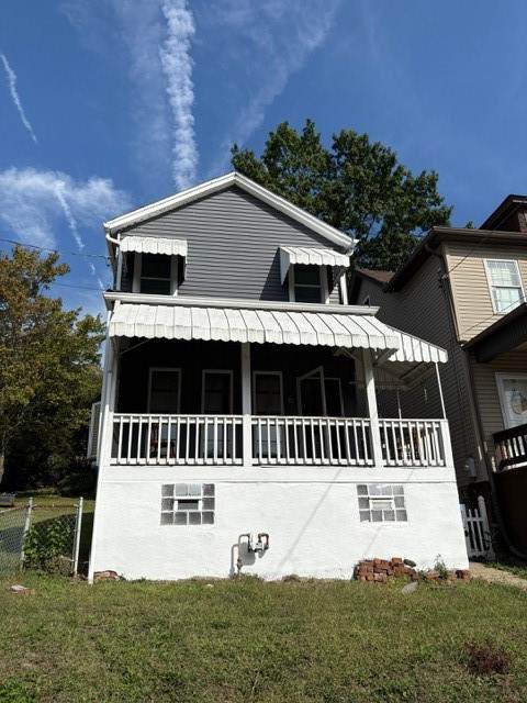 537 Indiana Avenue - Photo 1